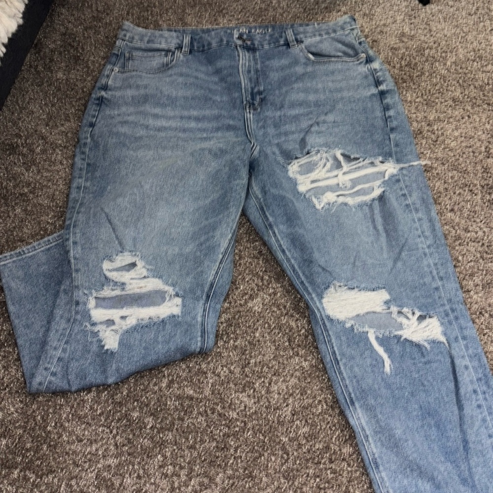 American Eagle Mom Jeans